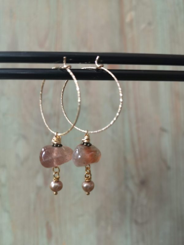Gold sunstone